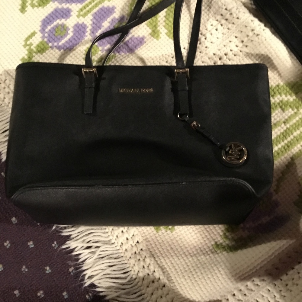 Michael kor large tote
